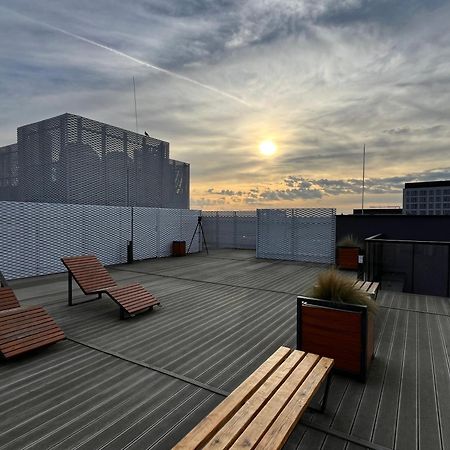 Family House By The River Odra -Panoramic Terrace - 3Room Apartment With 2 Separate Bedrooms And 2 Balconies By Wroapart-Pl- Perfect For Family & Business Stays Wrocław Zewnętrze zdjęcie
