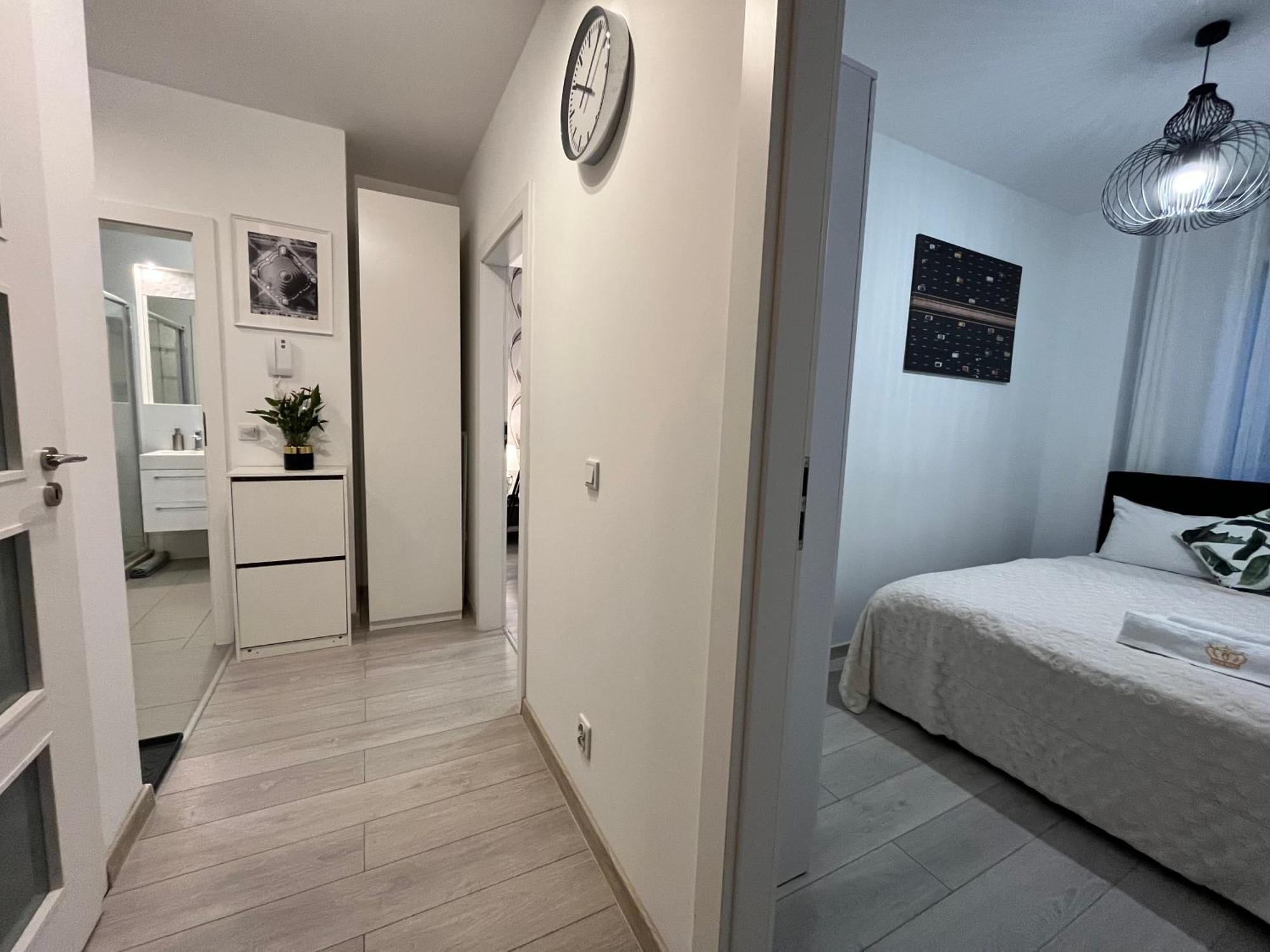 Family House By The River Odra -Panoramic Terrace - 3Room Apartment With 2 Separate Bedrooms And 2 Balconies By Wroapart-Pl- Perfect For Family & Business Stays Wrocław Zewnętrze zdjęcie