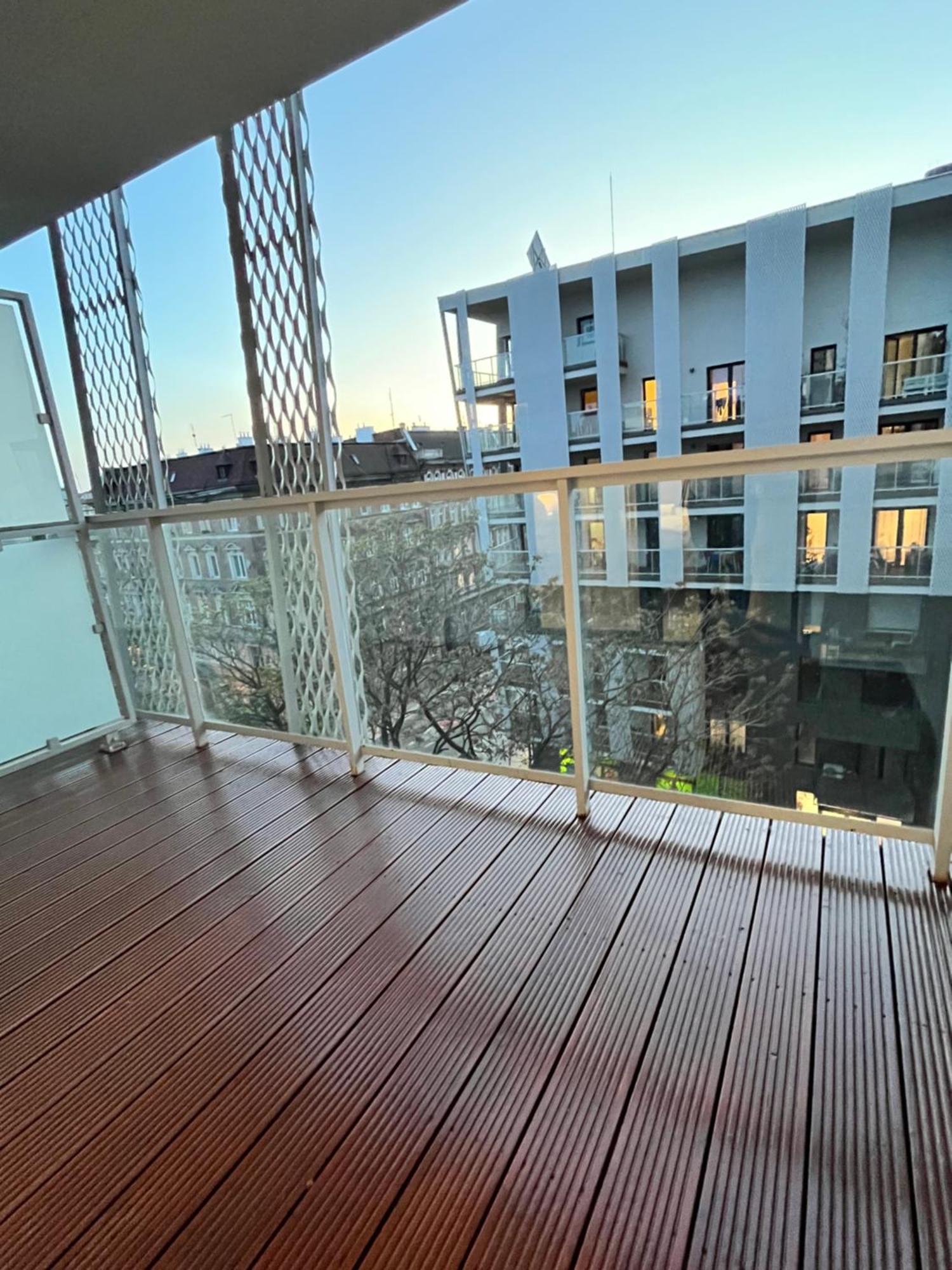 Family House By The River Odra -Panoramic Terrace - 3Room Apartment With 2 Separate Bedrooms And 2 Balconies By Wroapart-Pl- Perfect For Family & Business Stays Wrocław Zewnętrze zdjęcie